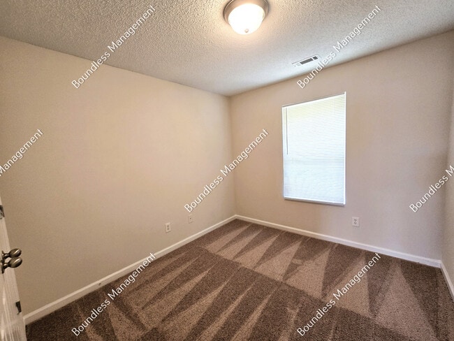 Building Photo - 6105 Capitol Knoll