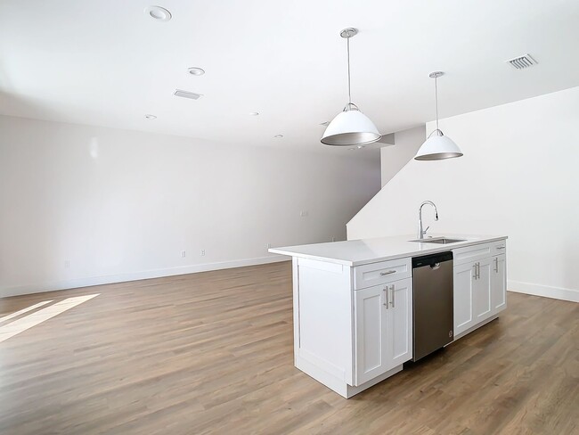 Building Photo - Malena Park - Brand New Constructed Townho...
