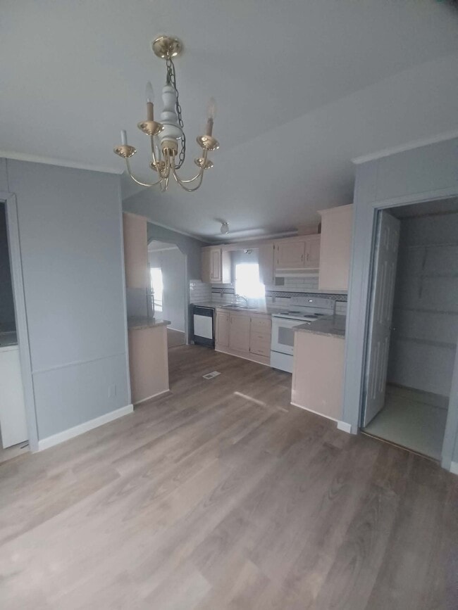 Building Photo - 8623 Bloombury Ln