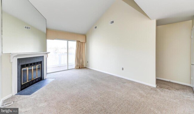 Building Photo - 2810 Yarling Ct