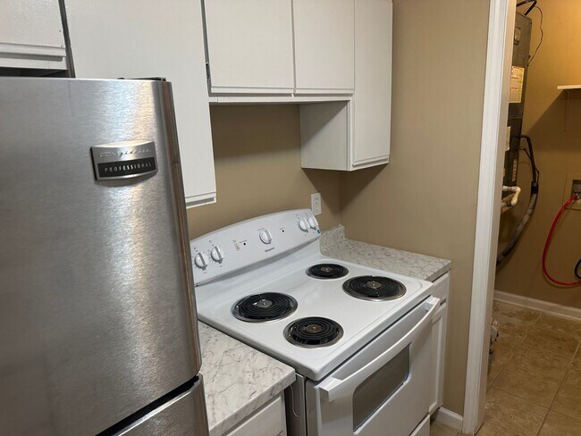 Building Photo - 435 Haltiwanger Rd