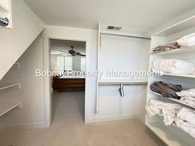 Building Photo - Charming Home in the Heart of Genoa - Option to Rent Furnished or Unfurnished