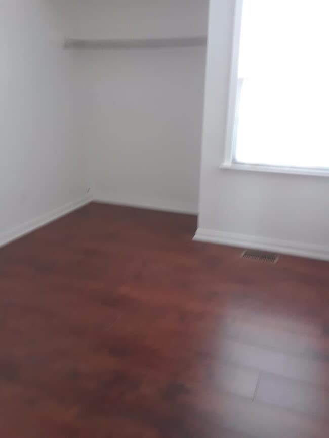 Building Photo - West End, Maymount, Fan Area