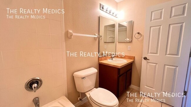 Building Photo - 331 Freedom's Ring Dr