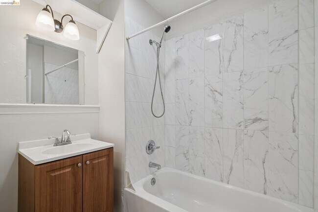 Building Photo - 2923 Wheeler St