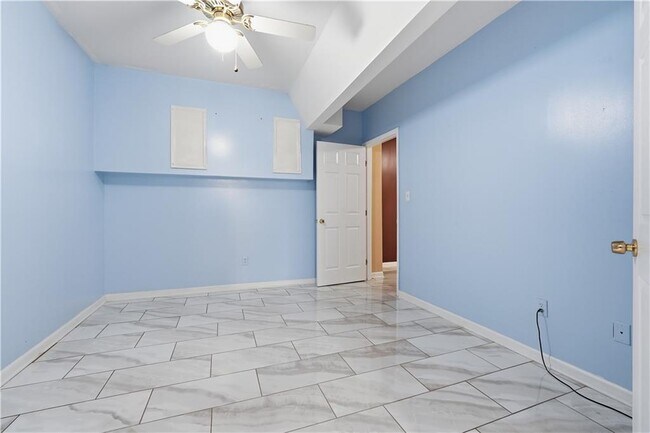 Building Photo - 348 Santa Anita Ave