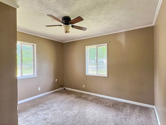 Building Photo - 3 Bed, 1 Bath in Montgomery close to Maxwell!