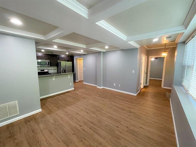 Building Photo - 2637 Twin Oaks Dr NW