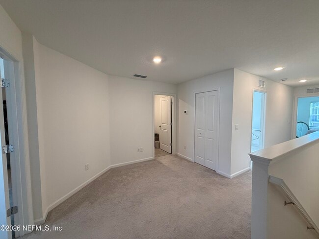 Building Photo - 72 Bramble Ct