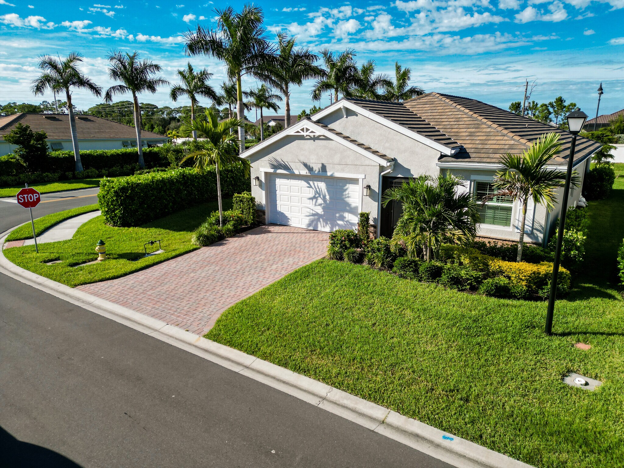 Building Photo - 636 Ibiza Loop