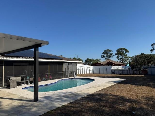 Building Photo - 702 NW Orchid St