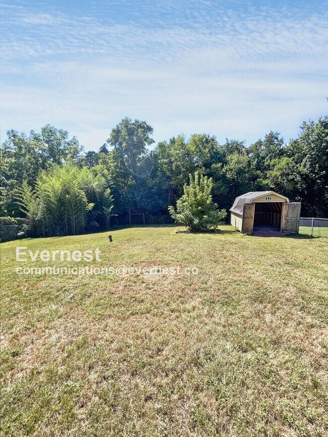 Building Photo - 4021 Creekside Dr