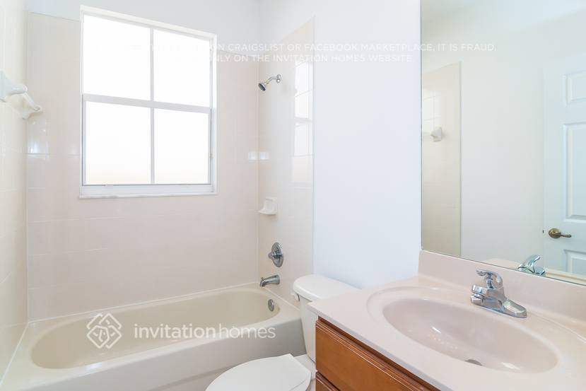 Building Photo - 9141 SW 152nd Ct