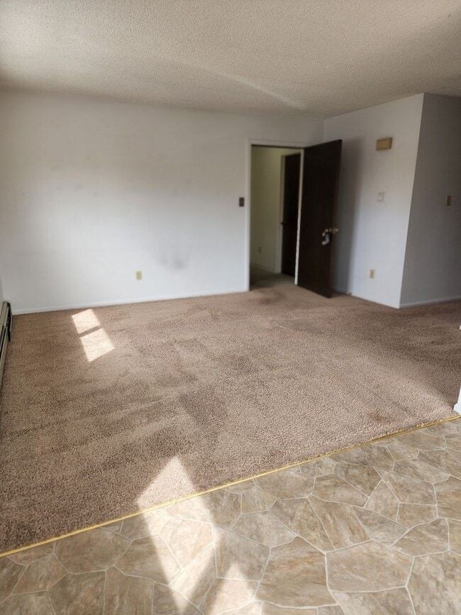 Building Photo - Parkview4517