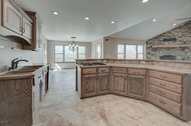 Building Photo - 117 Briarbrook Dr