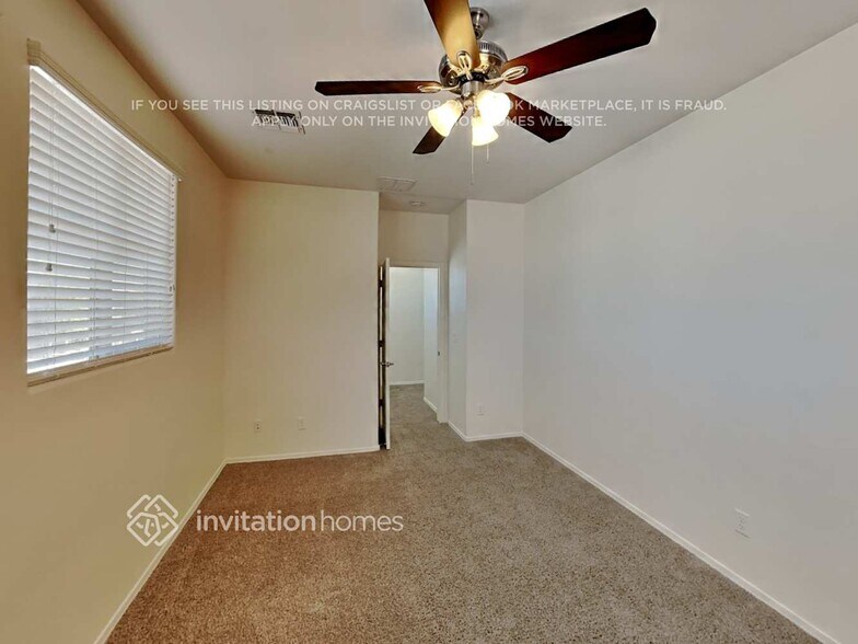 Building Photo - 17585 W Lilac St