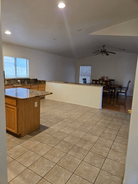 Building Photo - 8622 W Berridge Ln