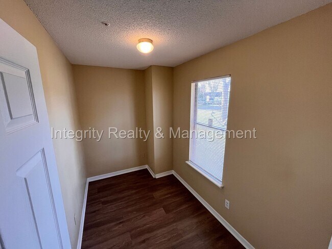 Building Photo - 3 bed/ 2 bath in Middleburg FL