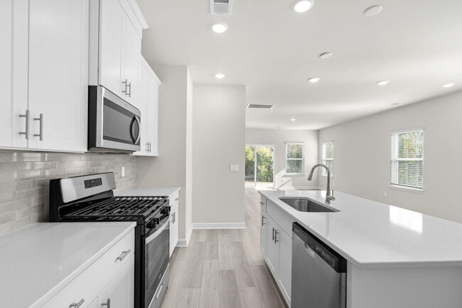 Building Photo - 2048 Copper Crk Lp