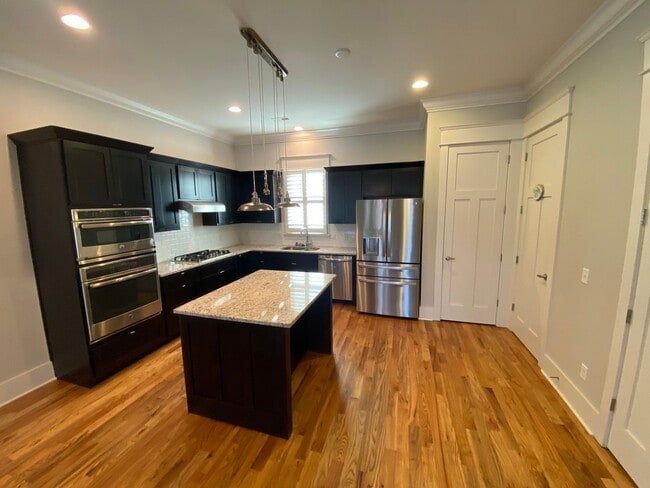 Building Photo - 602 Mariner Way