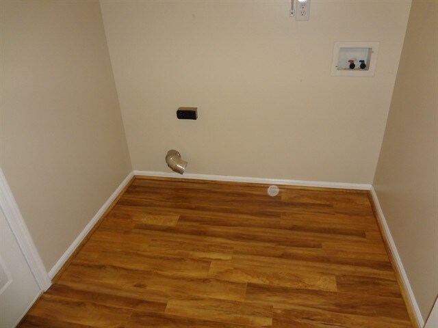 Building Photo - 11795 Langham Crescent Ct