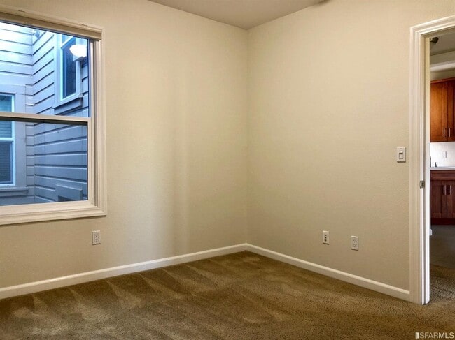 Building Photo - 744 Clementina St