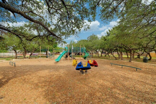 Building Photo - 3410 Flowstone Ln