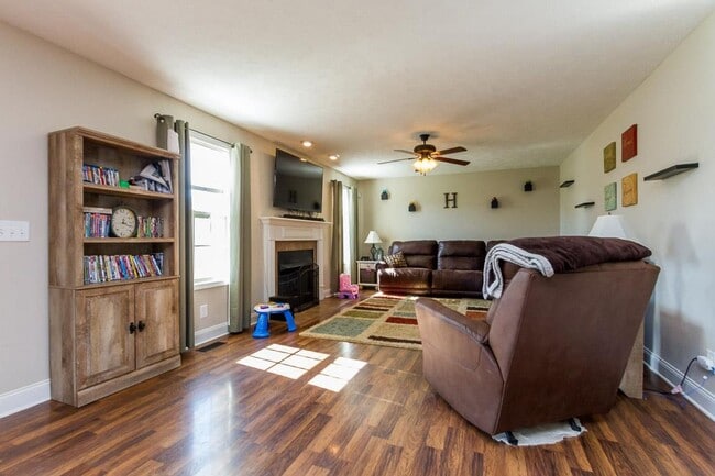 Building Photo - 3753 Tradewinds Terrace