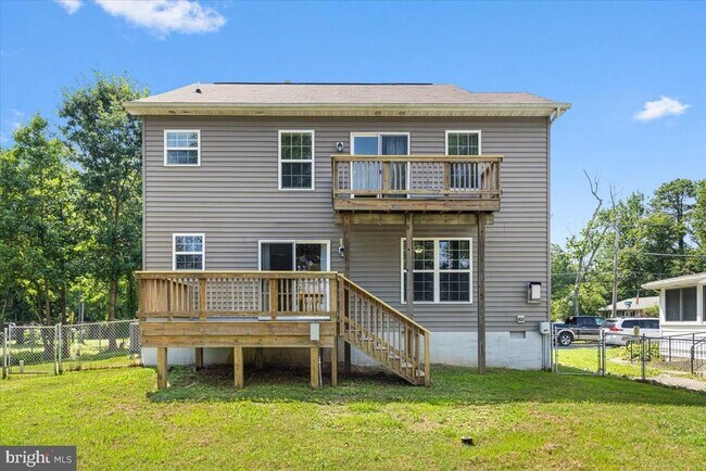 Building Photo - 926 Walnut Ave