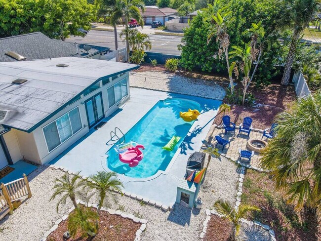 Building Photo - 4501 Loring Pl