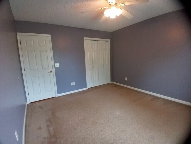 Building Photo - 350 Katydid St