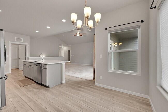 Building Photo - $2,895 - 4 Bed, 3 Bath Home in Colorado Sp...