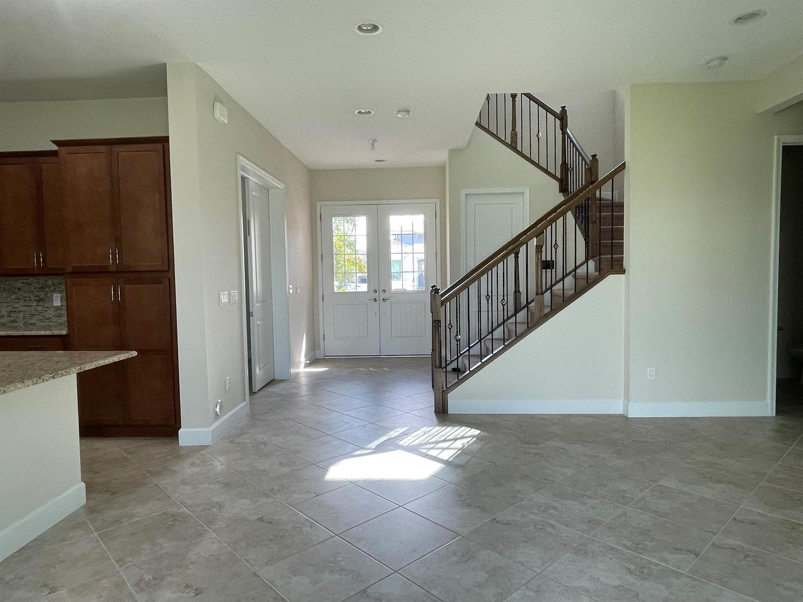 Building Photo - 5573 Zestar Ln