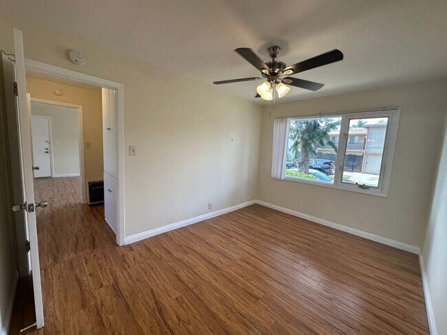 Building Photo - Lakewood Garden Apts