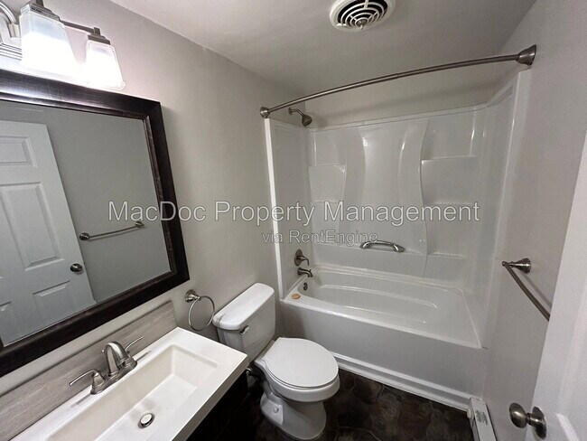 Building Photo - 116 Loch Ln Dr