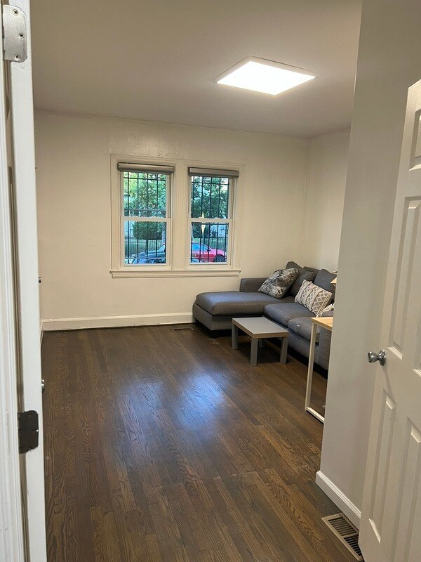 Building Photo - 1269 Simms Pl NE