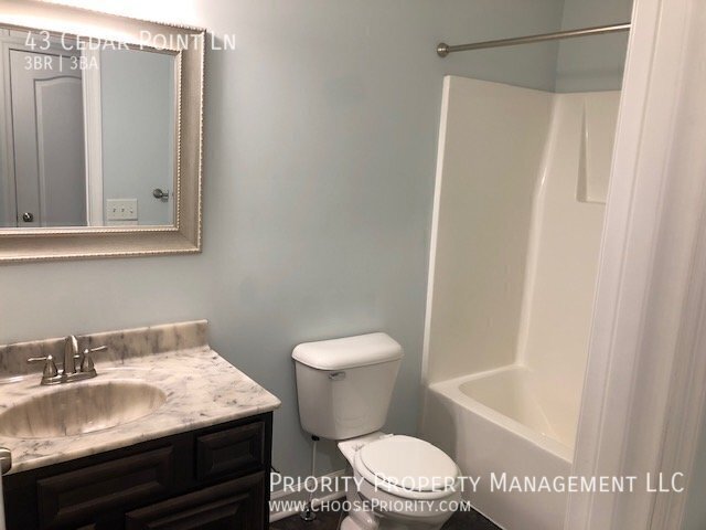 Building Photo - 43 Cedar Point Ln