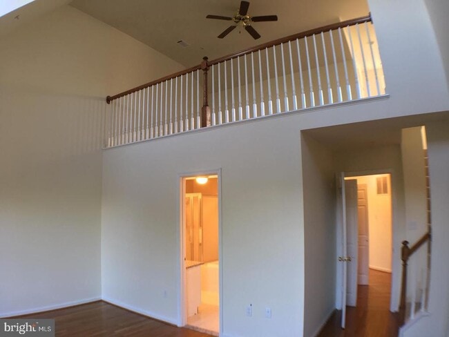 Building Photo - 2235 Village Square Rd