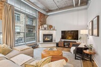 Building Photo - 521 S 7th St