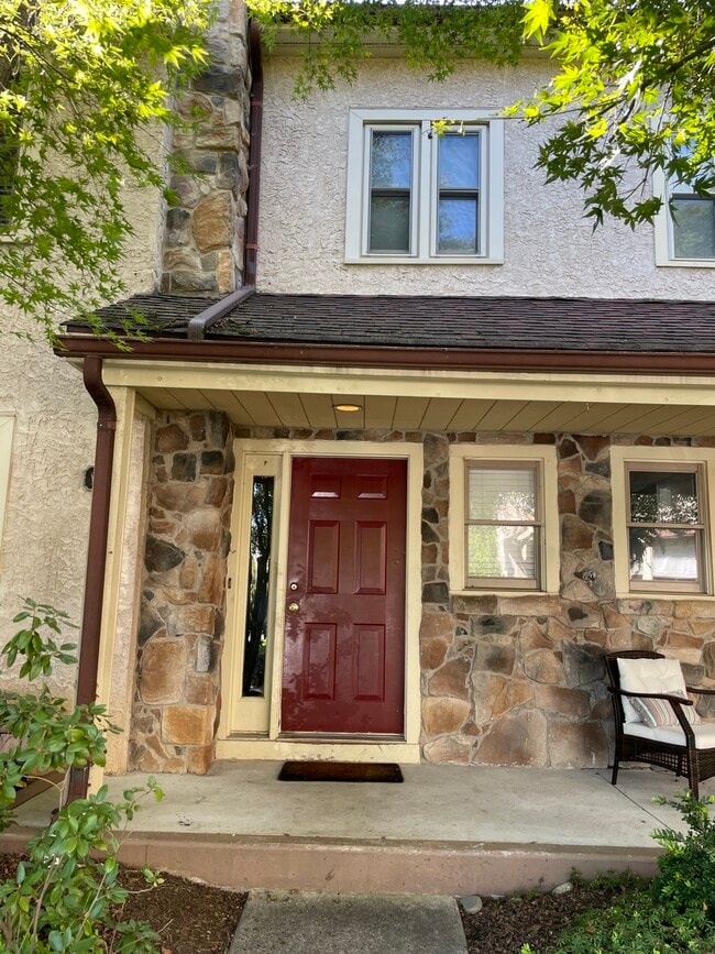Building Photo - 107 Reveille Rd
