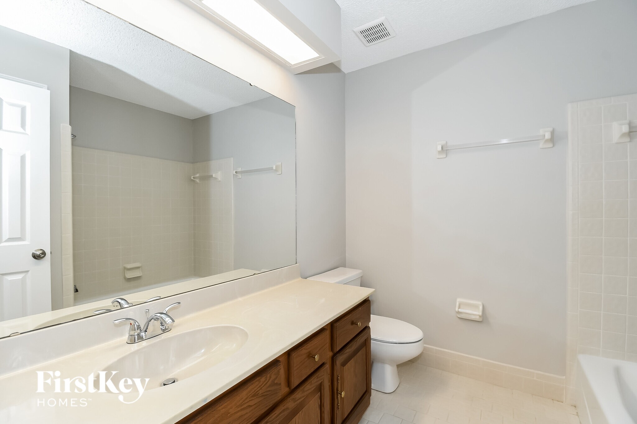 Building Photo - 2790 Ravines Rd