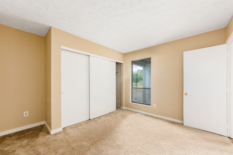 Main floor BR 9x12 - 3003 Cranston Dr