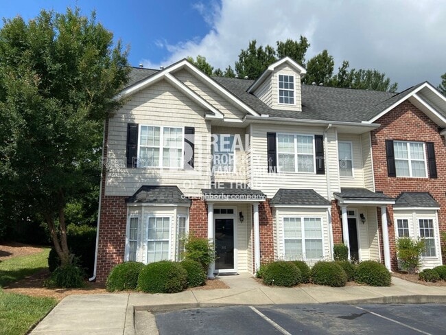 Building Photo - 101 Humberside Dr