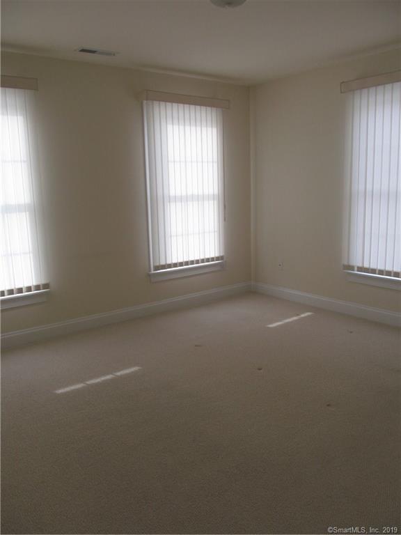 Building Photo - 6 Carla Dr