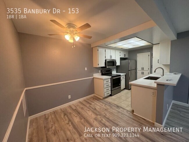 Building Photo - Great one Bedroom Condo