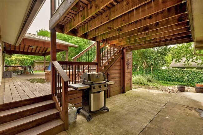 Building Photo - 510 Bulian Ln