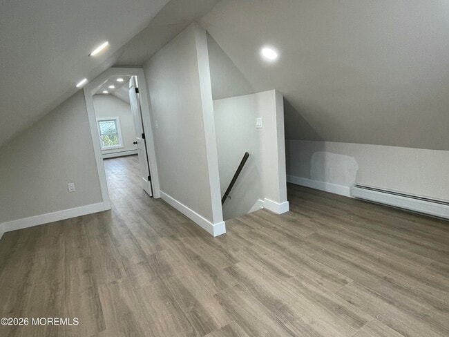 Building Photo - 432 Wells Ave