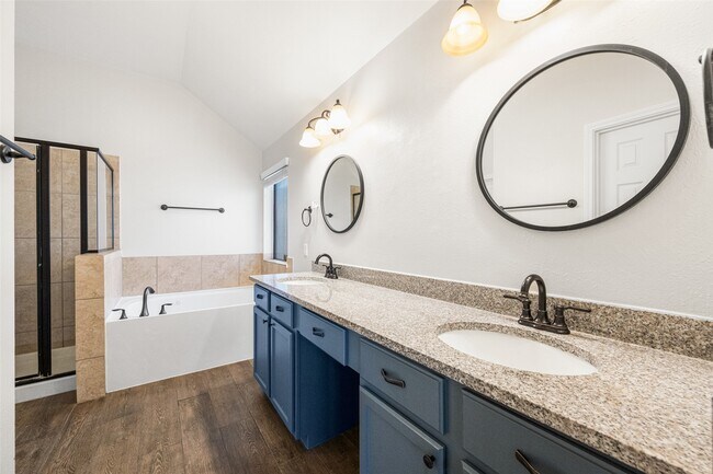 Building Photo - 12806 Winter Springs Dr
