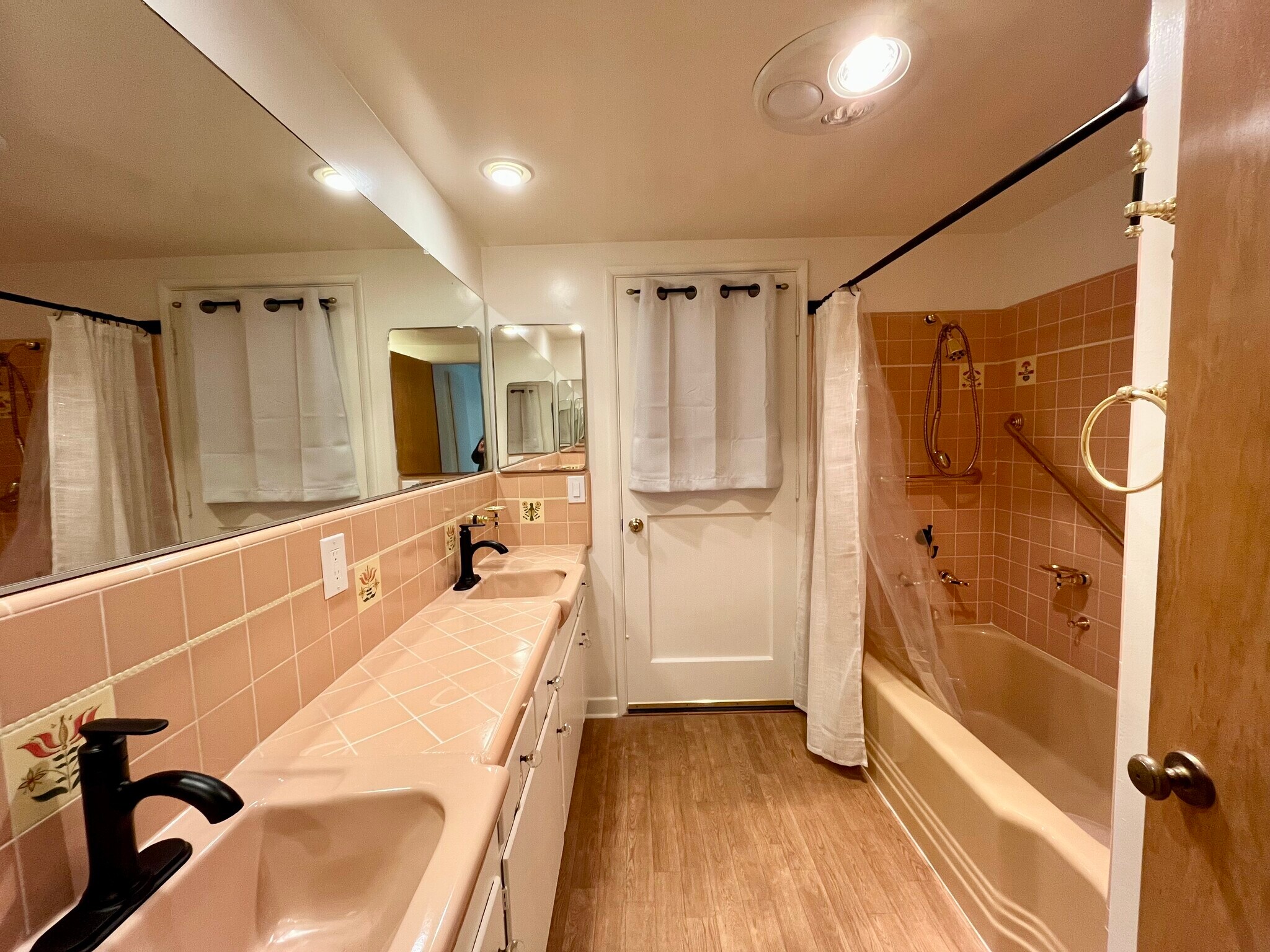 Building Photo - 2548 Via Carrillo