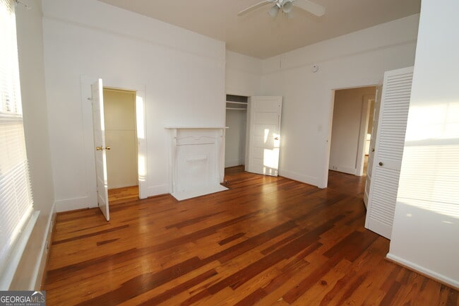 Building Photo - 201 Jennings St